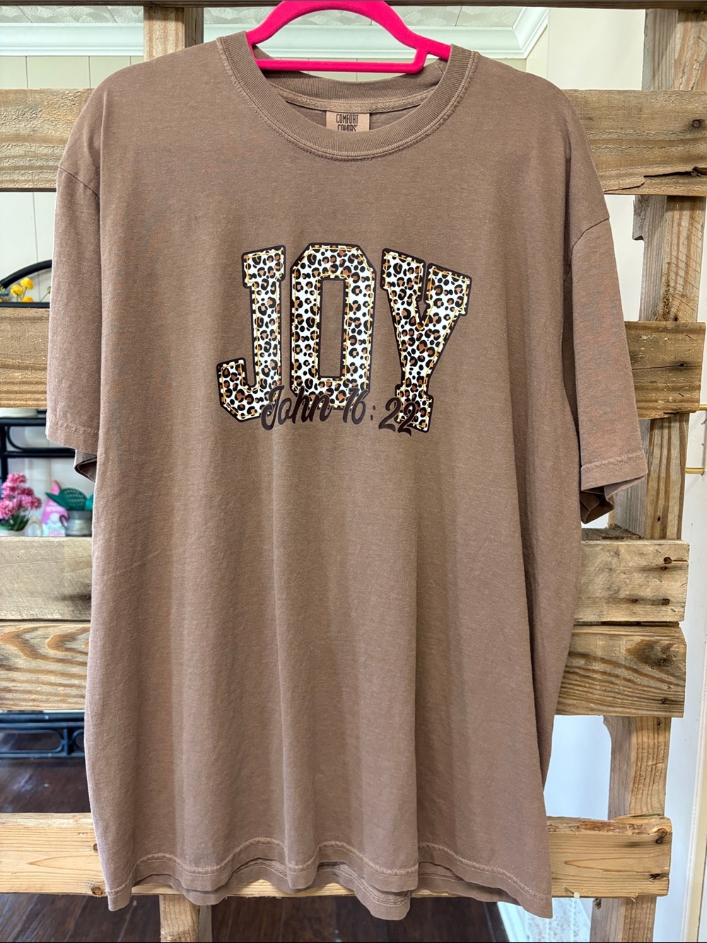 Women’s Comfort Colors JOY Leopard Print Graphic Tee NWT